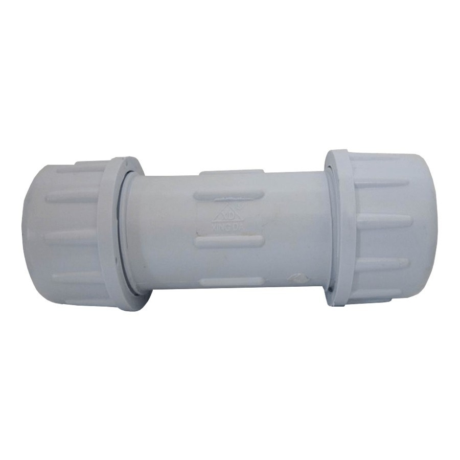 Raccord à compression en PVC de 1-1/2 po