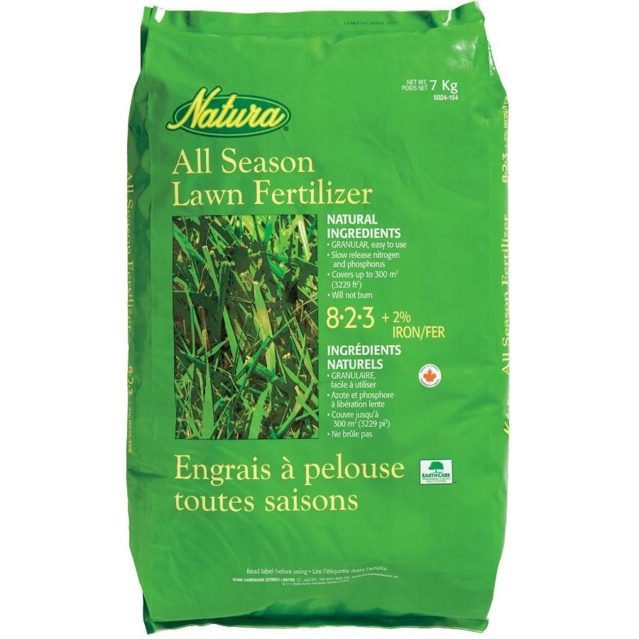 Engrais toute saison pour pelouse 8-2-3, 7 kg